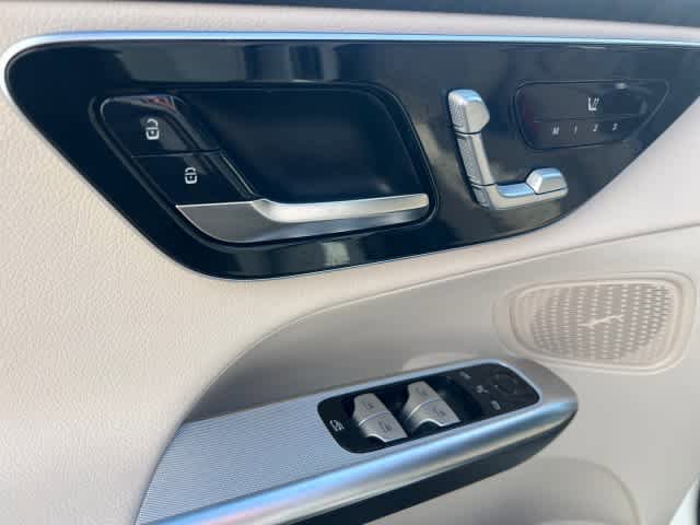 Certified 2025 Mercedes-Benz GLC 350e 4MATIC image 15