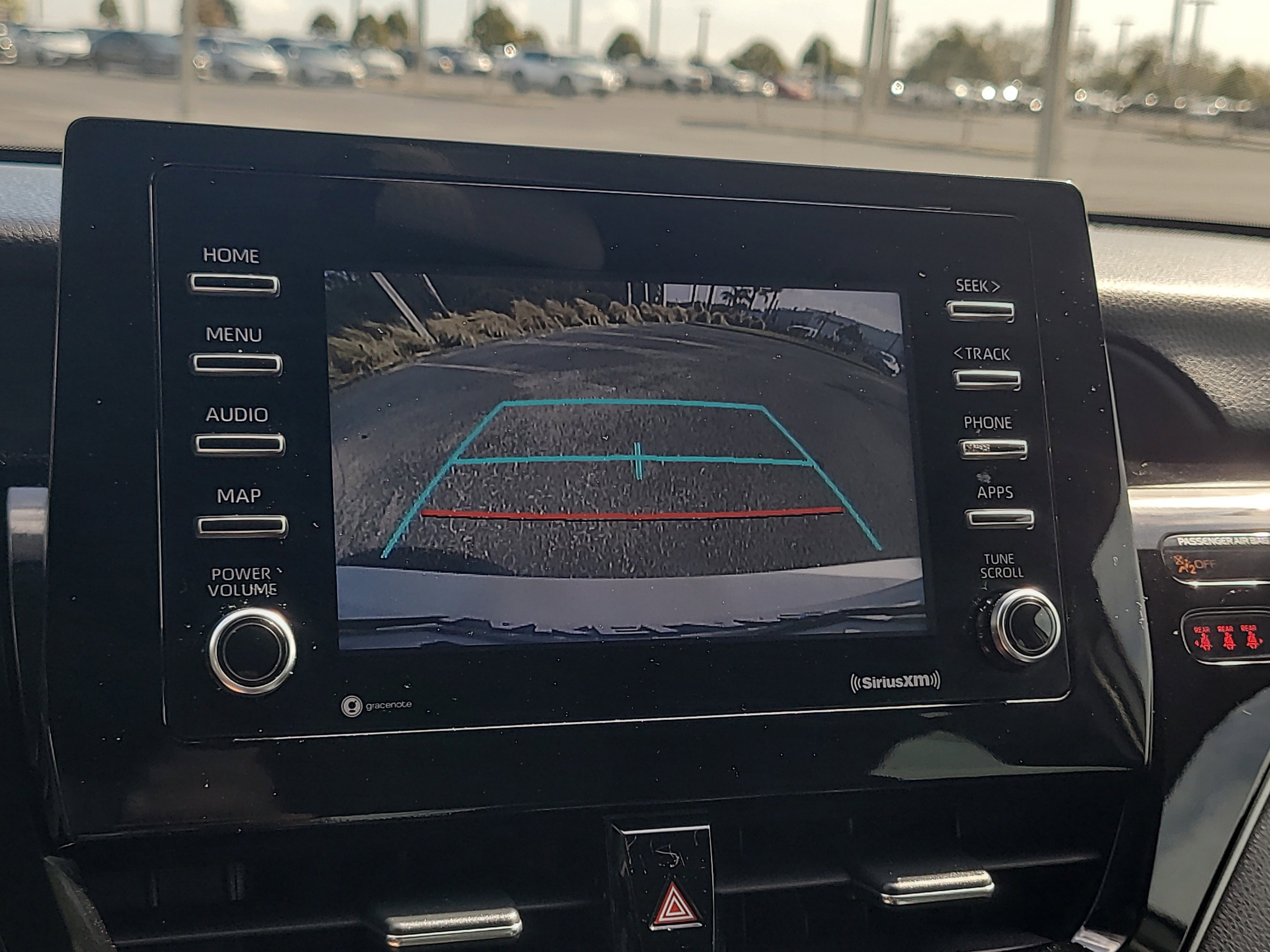 Used 2021 Toyota Camry SE image 22