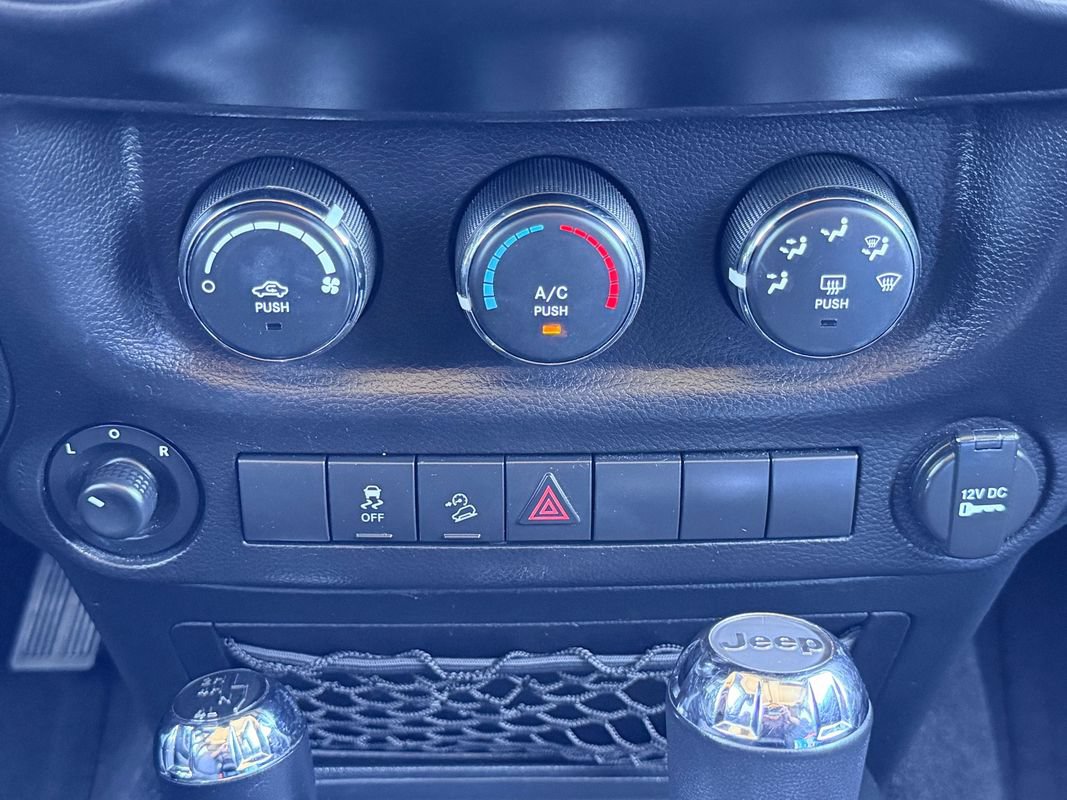 Used 2011 Jeep Wrangler Unlimited Sport AWD/4WD image 22