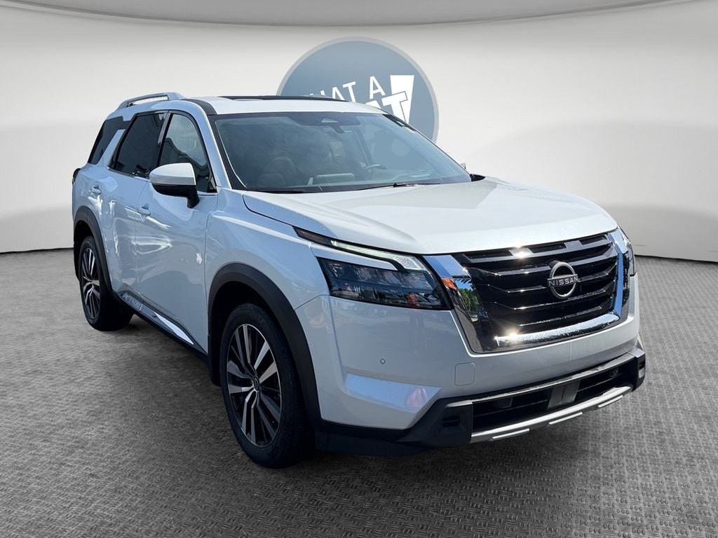 Used 2025 Nissan Pathfinder Platinum