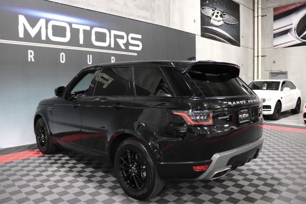 Used 2022 Land Rover Range Rover Sport SE AWD/4WD image 4