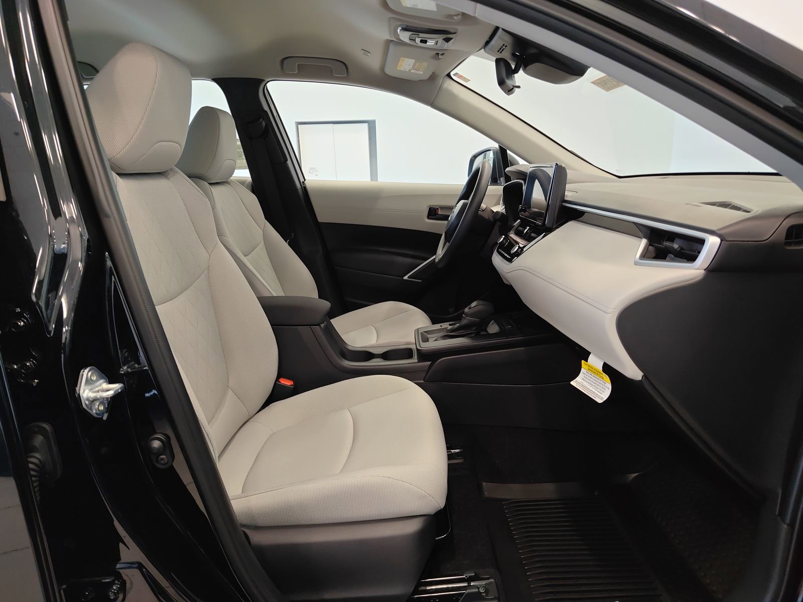 New 2026 Toyota Corolla Cross L image 13