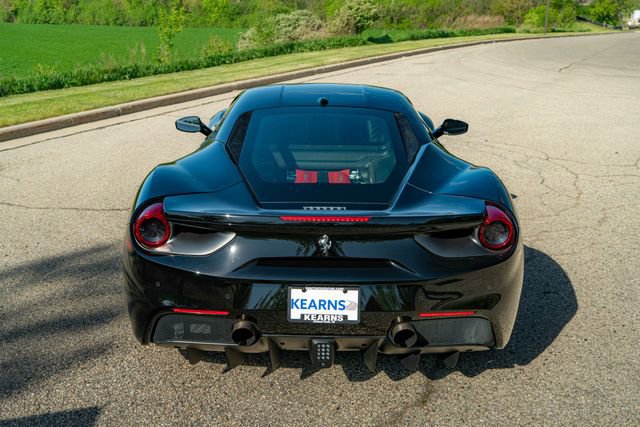 Used 2017 Ferrari 488 GTB RWD image 37