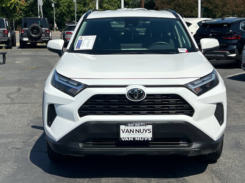 Used 2025 Toyota RAV4 XLE FWD image 12