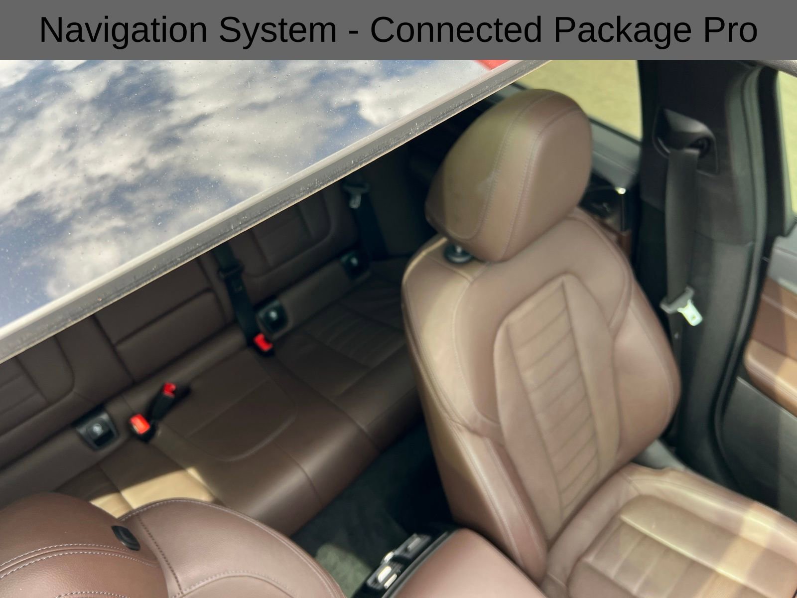 Used 2022 BMW X4 M40i w/ Premium Package image 13