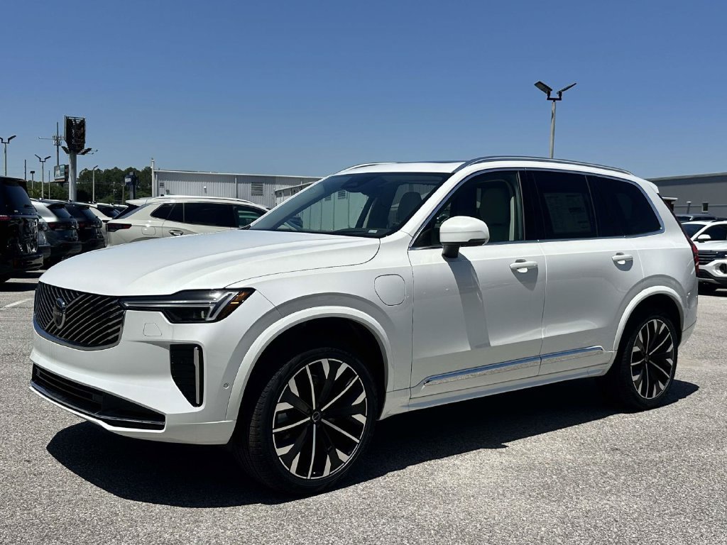 New 2026 Volvo XC90 T8 Ultra w/ Protection Package Premier AWD/4WD image 4