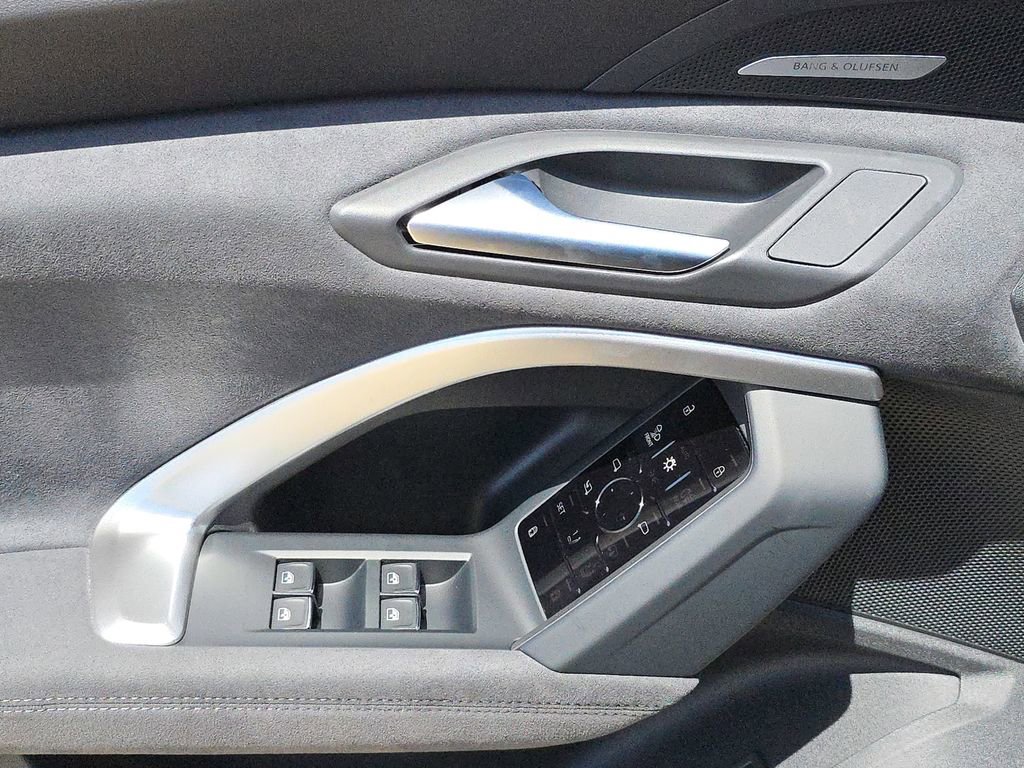 New 2026 Audi SQ5 Premium Plus AWD/4WD image 19