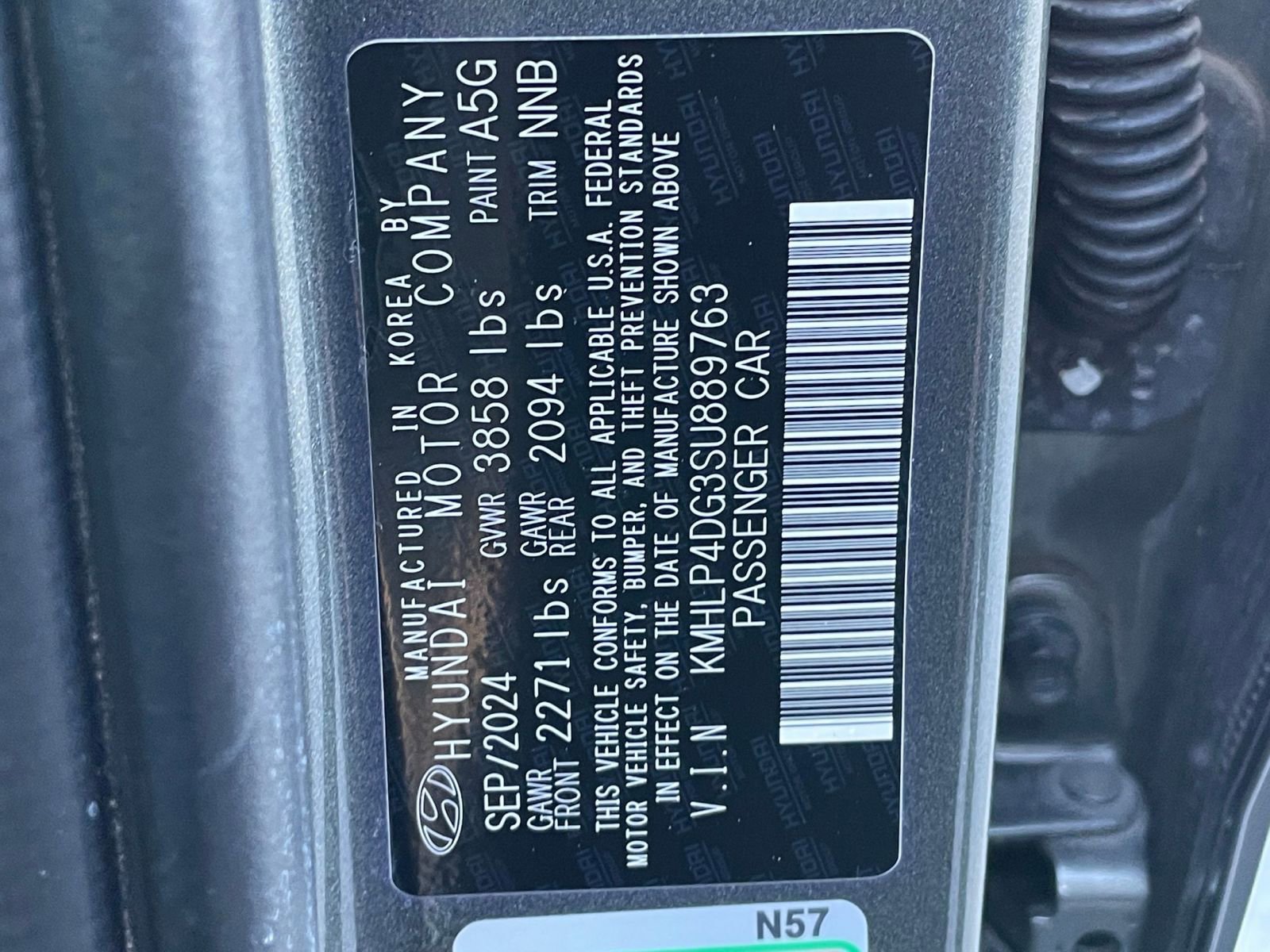 Used 2025 Hyundai Elantra Limited image 31