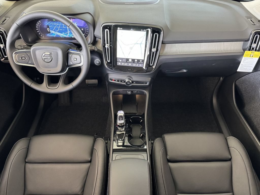 New 2026 Volvo XC40 B5 Ultra w/ Protection Package Premier AWD/4WD image 12