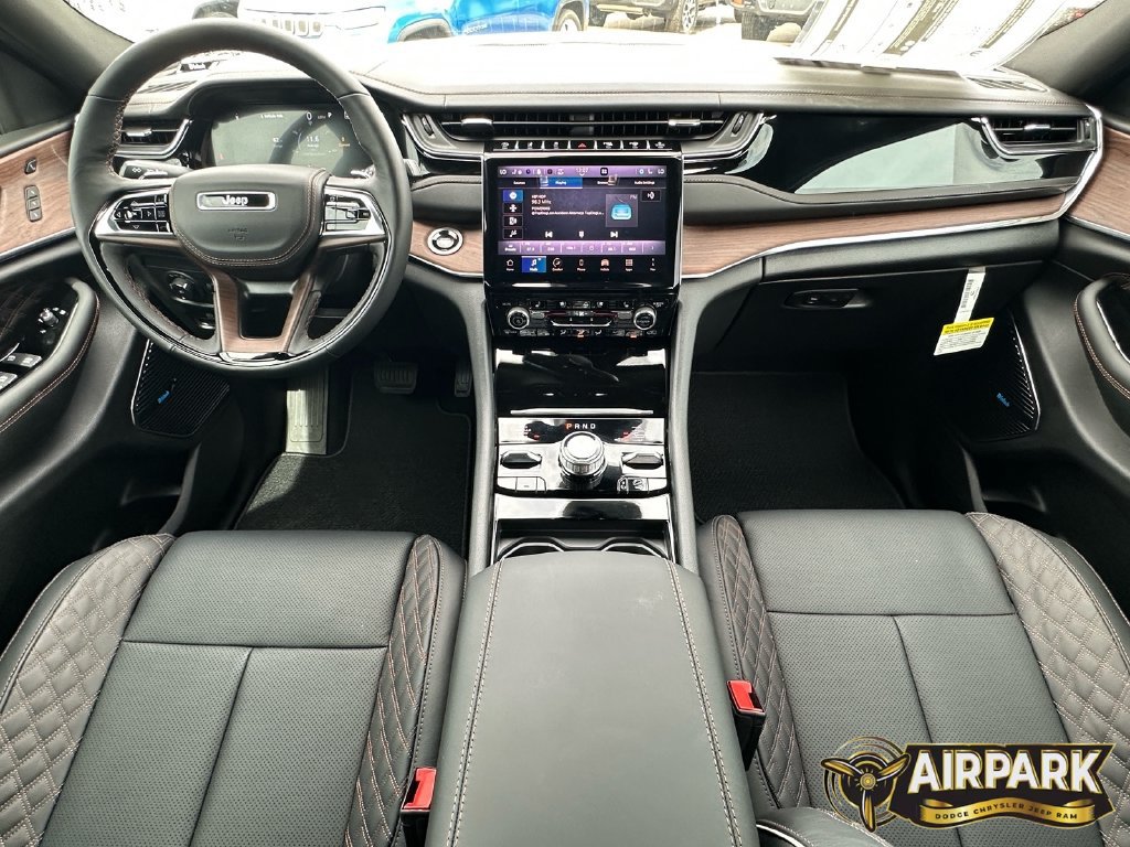 New 2025 Jeep Grand Cherokee Summit w/ Adv Protech Group IV AWD/4WD image 14