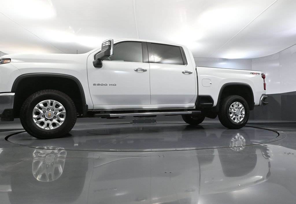 Used 2024 Chevrolet Silverado 2500 LTZ AWD/4WD image 44