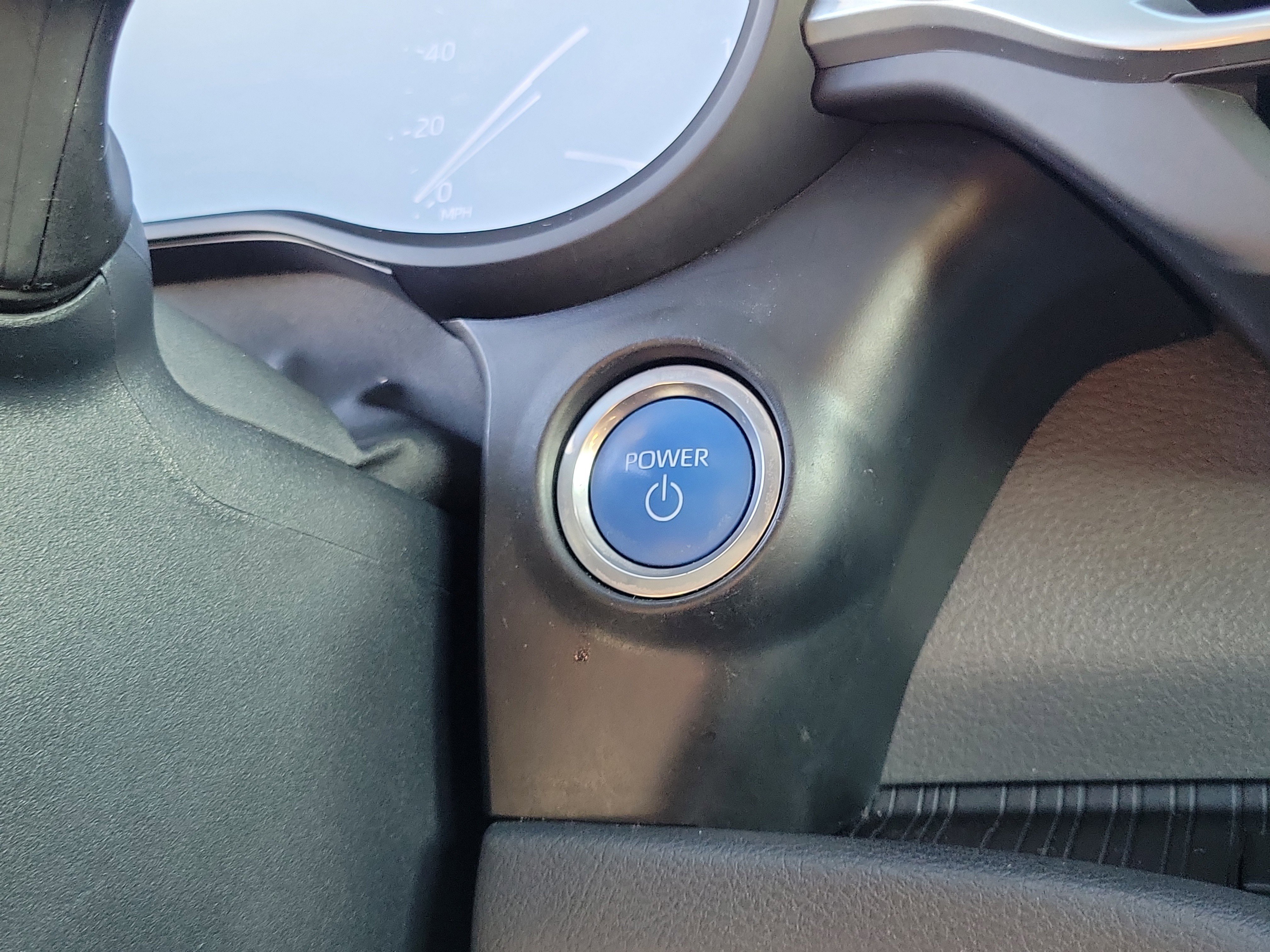 Used 2023 Toyota Sienna XSE image 28