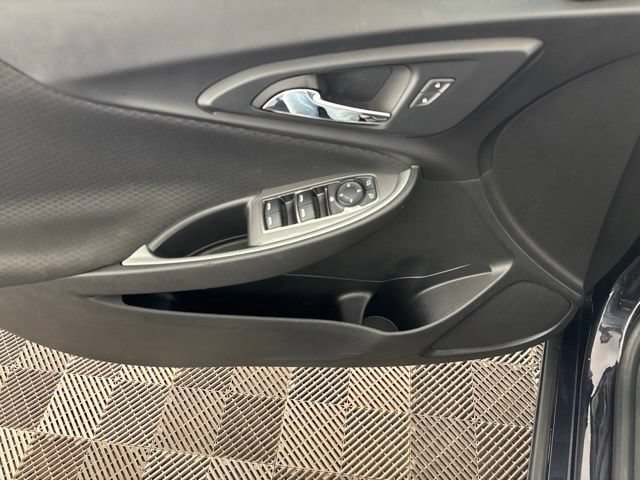 Used 2023 Chevrolet Malibu LT FWD image 18