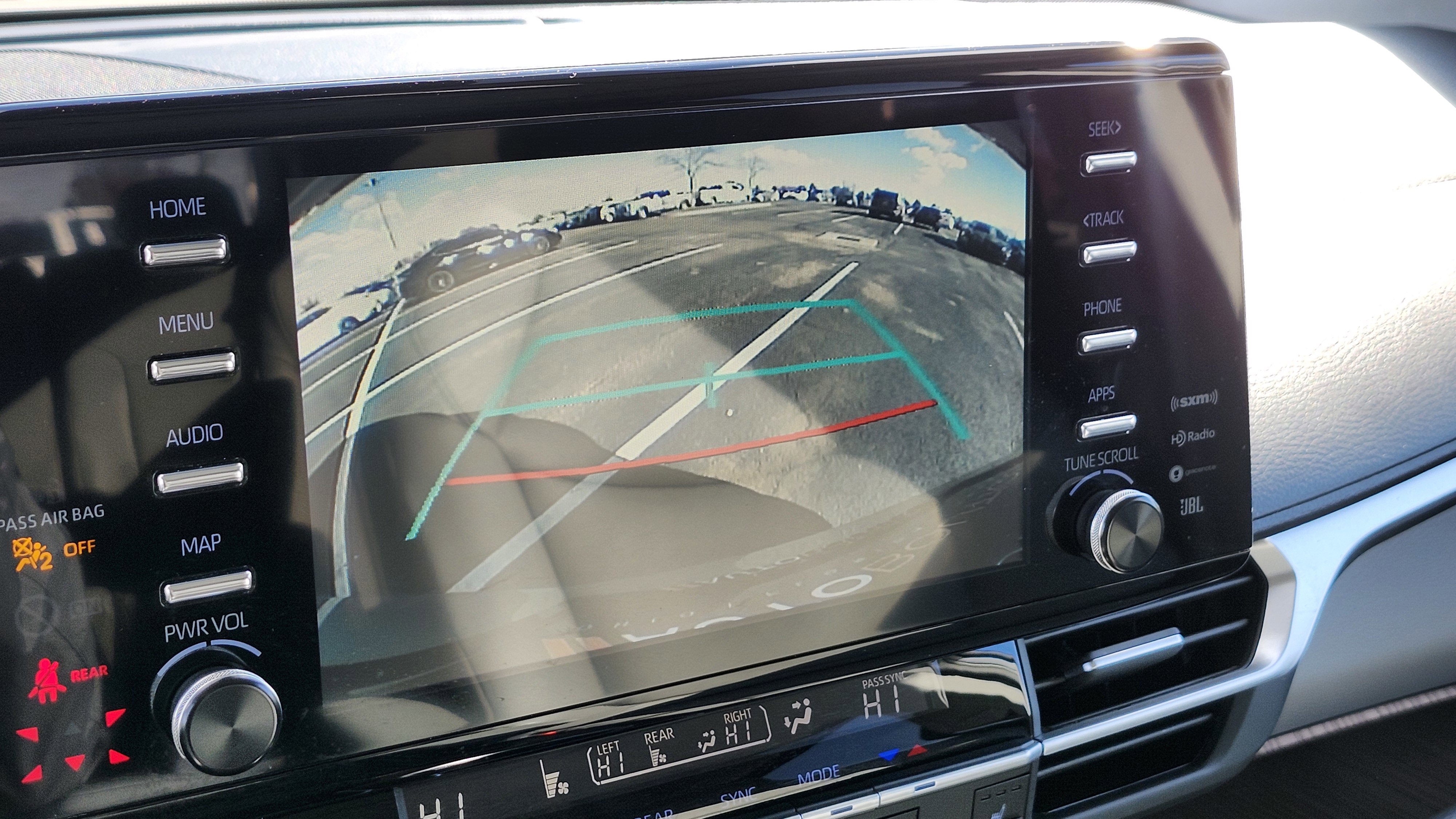 Used 2024 Toyota Sienna XLE w/ XLE Plus Package image 7