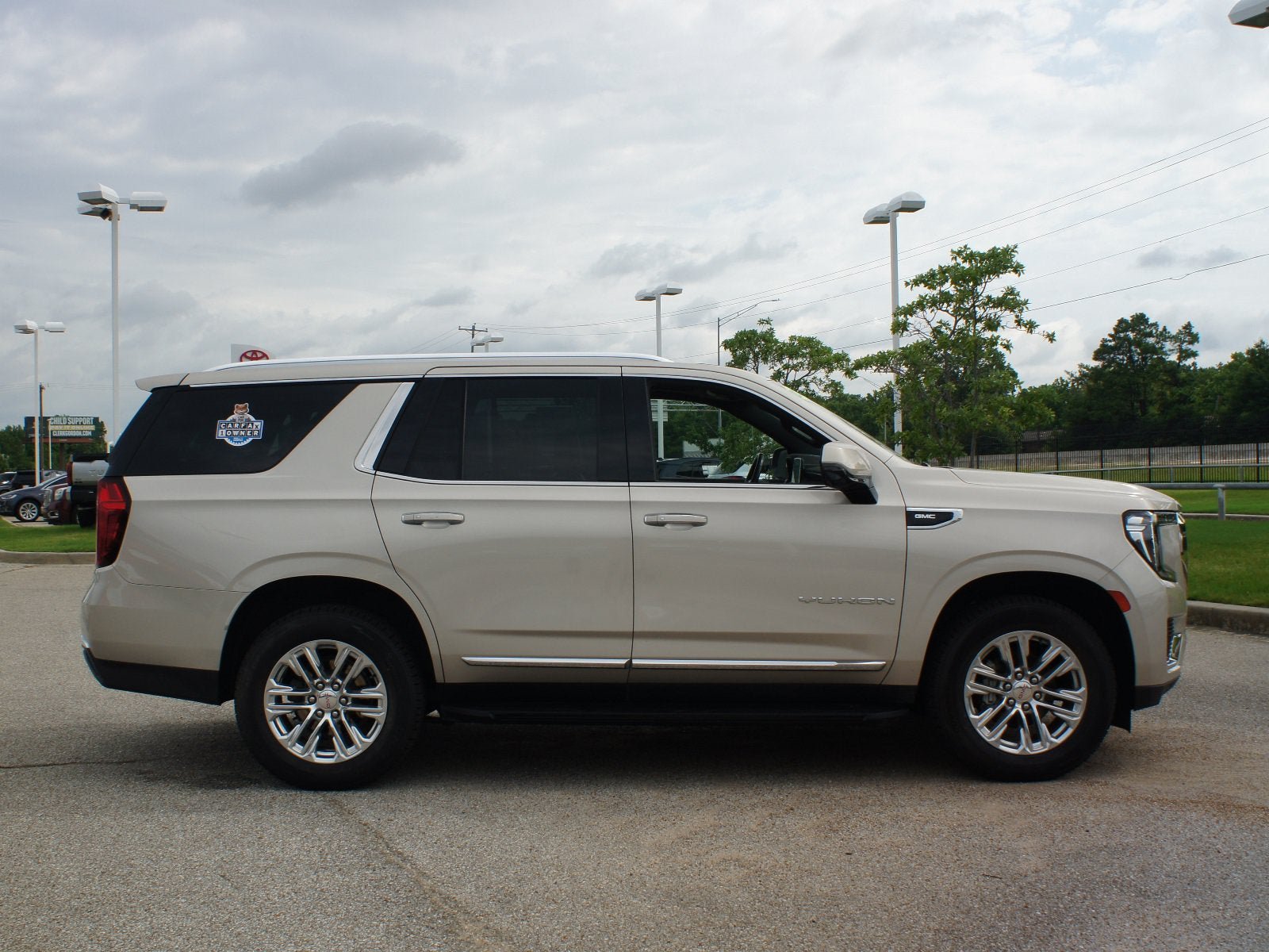 Used 2021 GMC Yukon SLT w/ SLT Premium Package AWD/4WD image 22