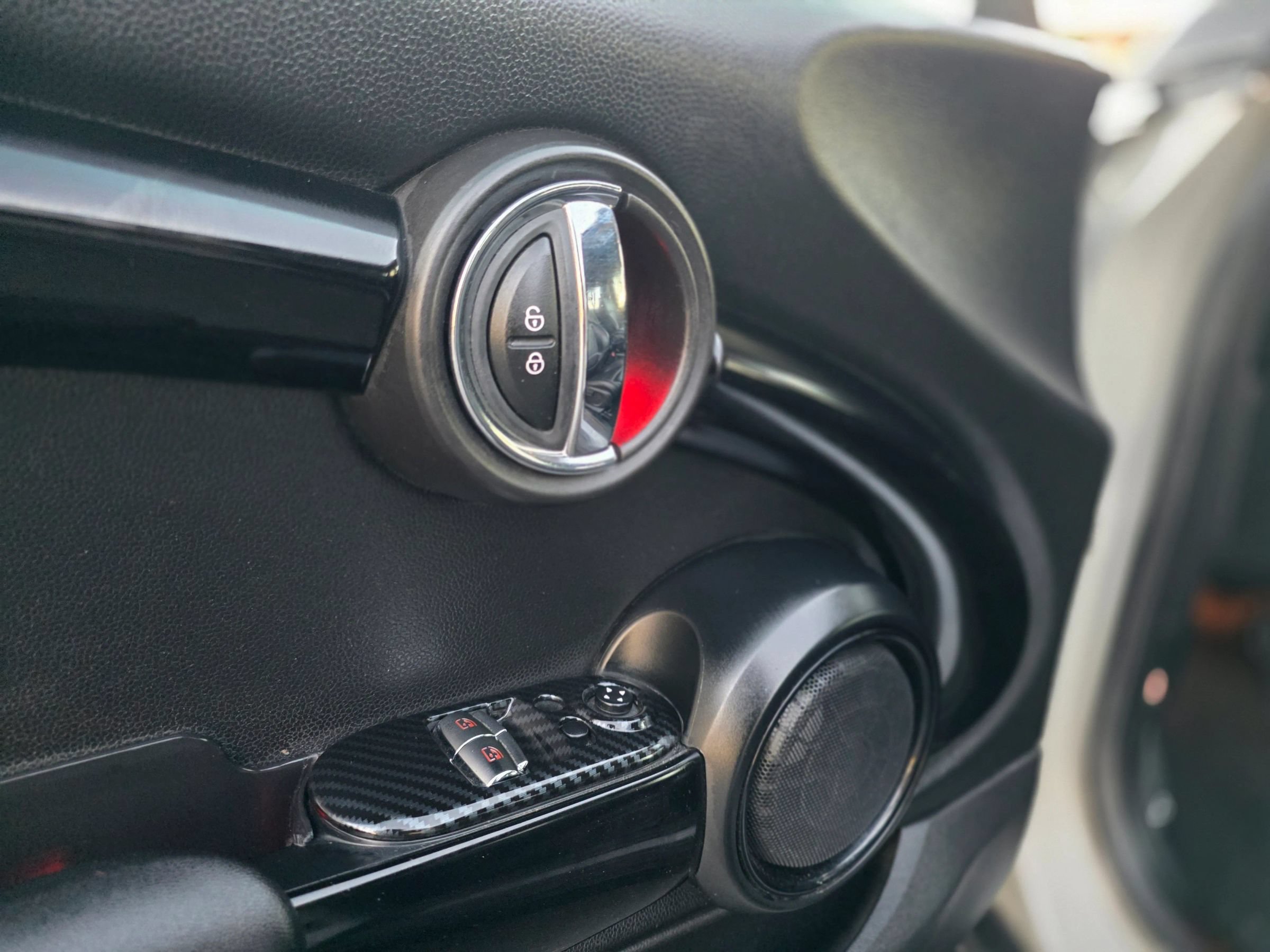 Used 2018 MINI Cooper S FWD image 14