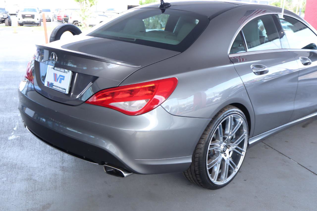 Used 2016 Mercedes-Benz CLA 250 image 7