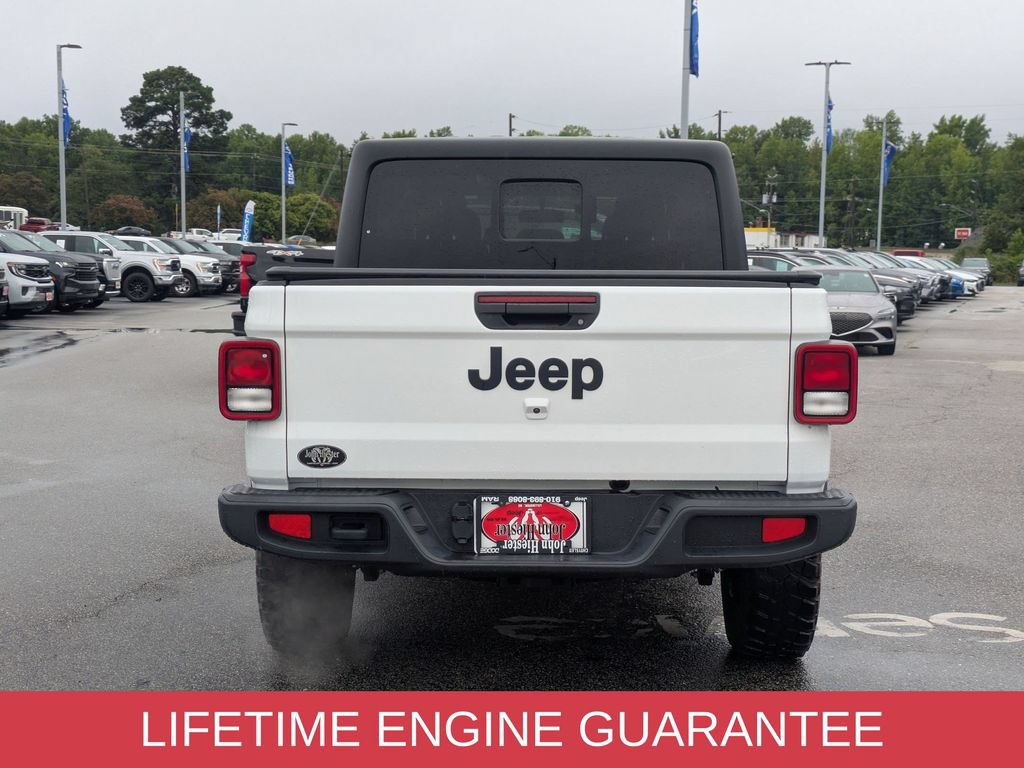 Used 2023 Jeep Gladiator Sport AWD/4WD image 4