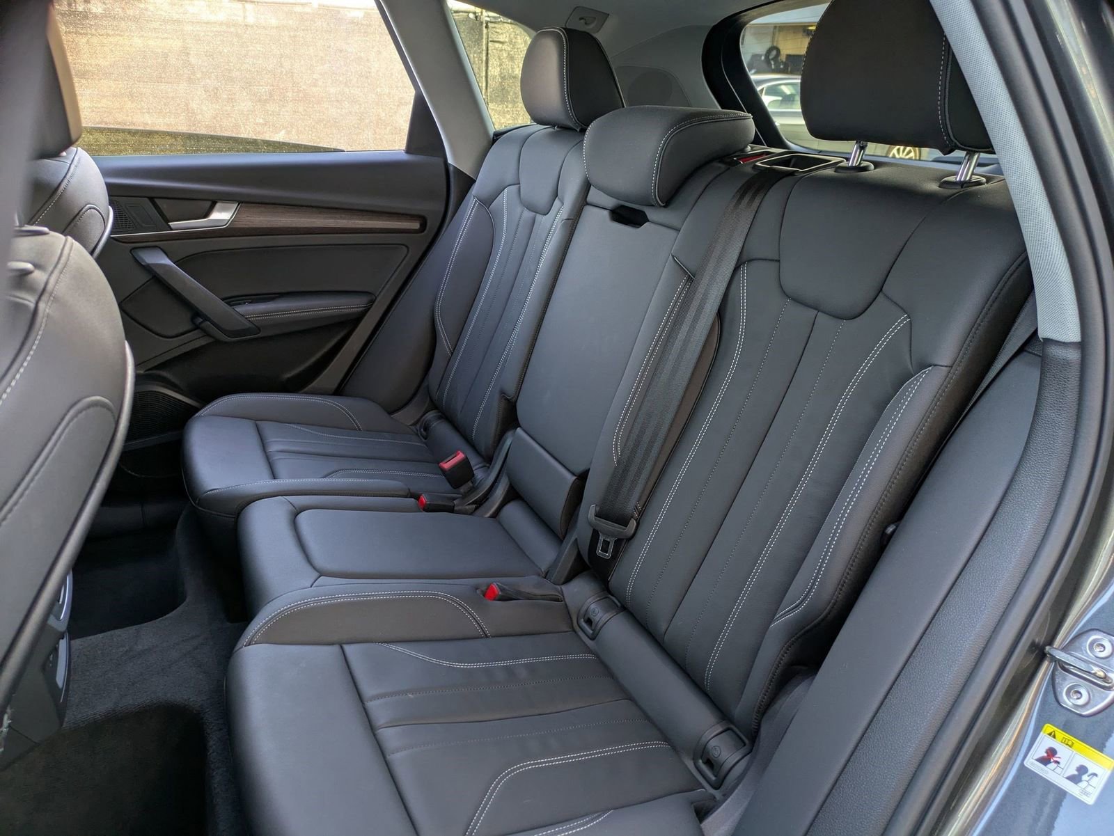 Used 2024 Audi Q5 e Premium Plus w/ Premium Plus Package image 31