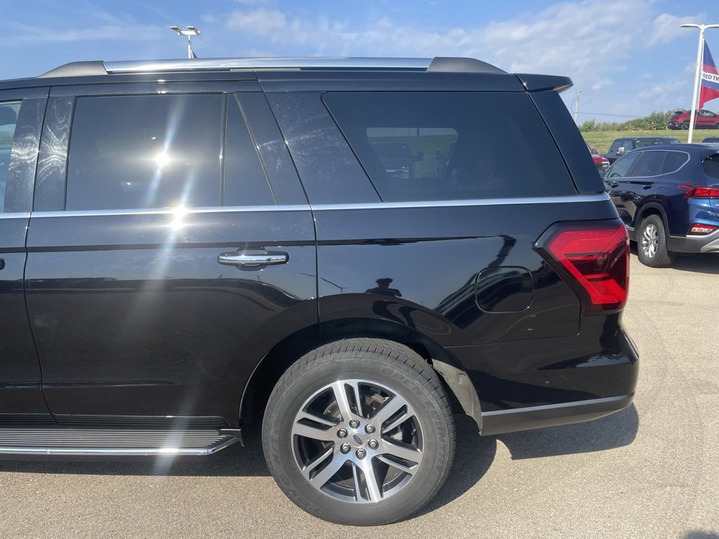 Used 2023 Ford Expedition Limited image 43