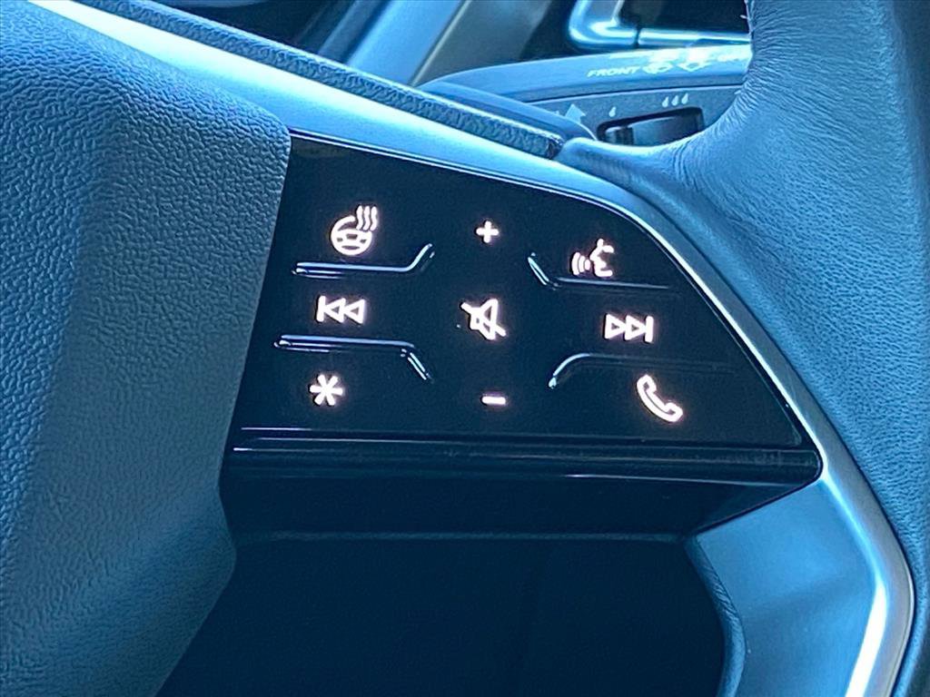 Used 2023 Audi Q4 e-tron Premium Plus image 8