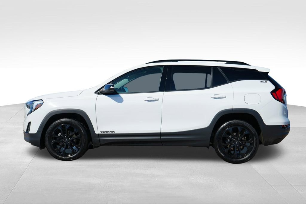 Used 2021 GMC Terrain SLE w/ Driver Convenience Package image 4