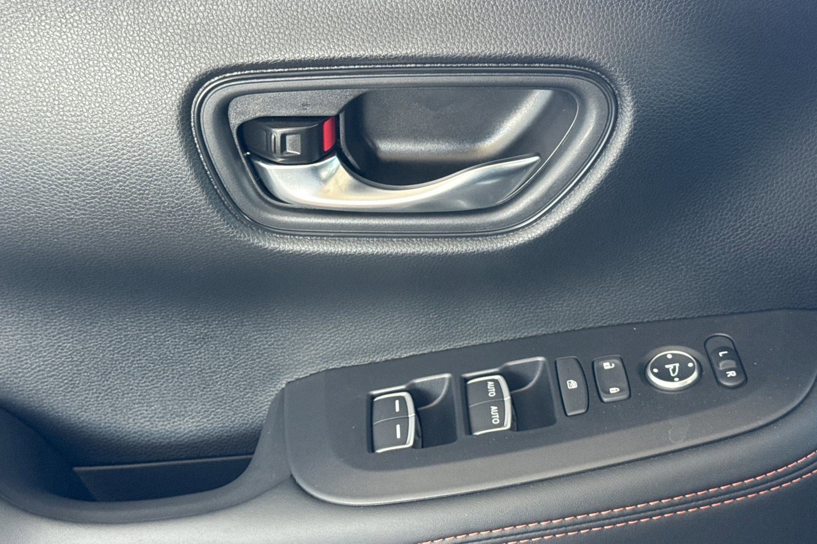 New 2026 Honda HR-V Sport image 13