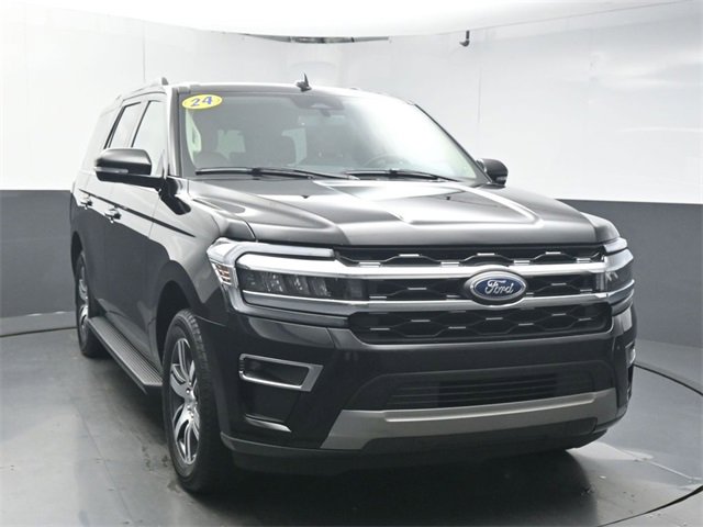 Used 2024 Ford Expedition Limited image 2