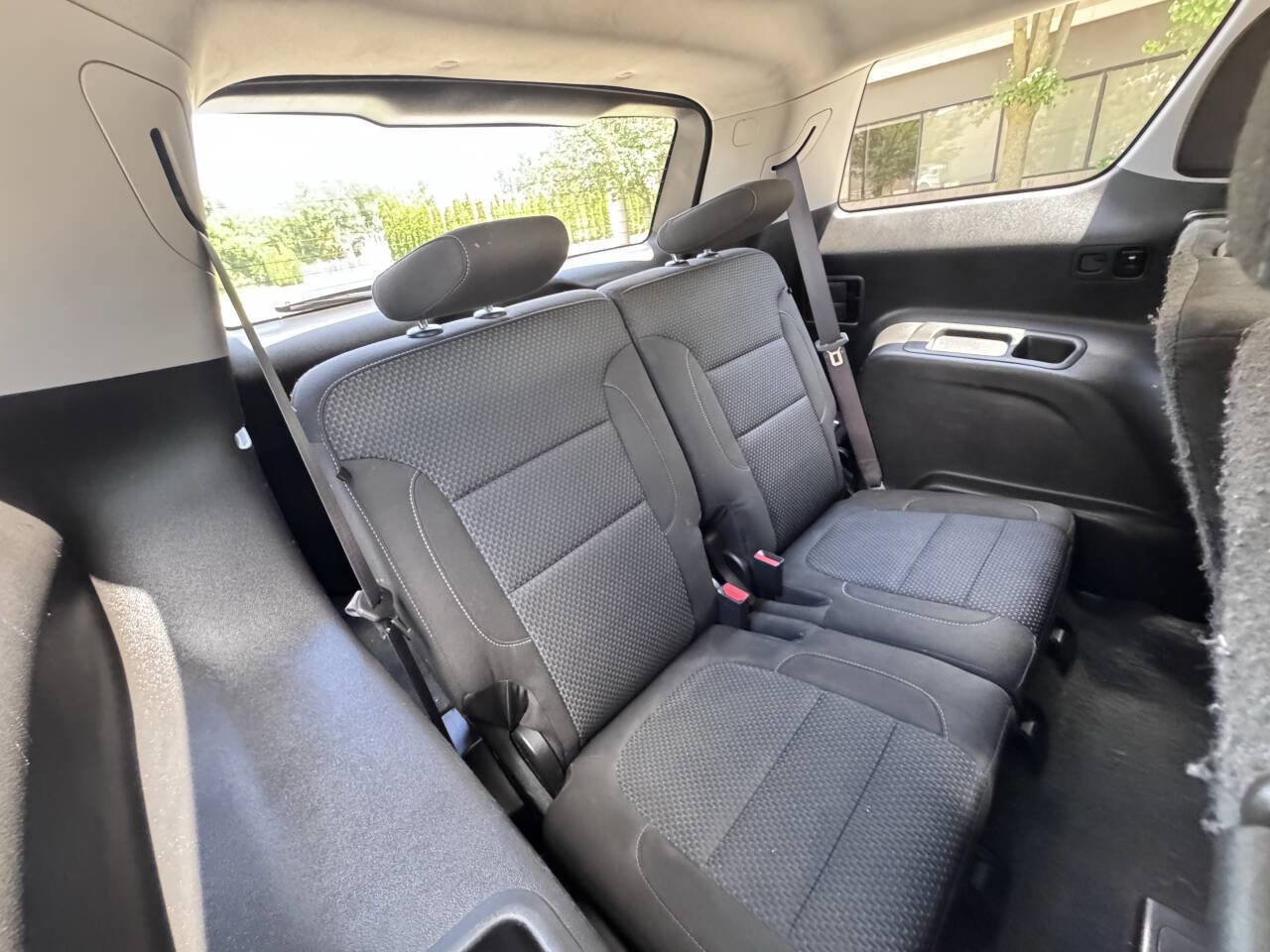 Used 2020 GMC Acadia SLE image 20