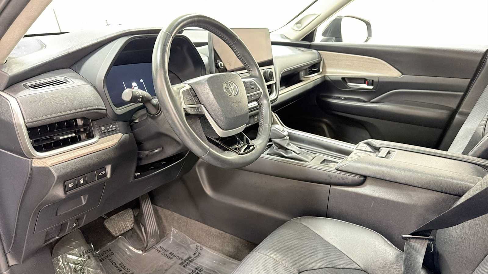 Certified 2024 Toyota Grand Highlander AWD image 12