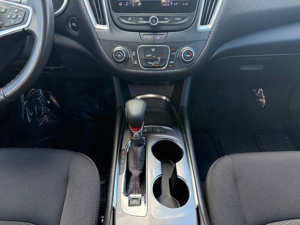 Used 2022 Chevrolet Malibu RS image 11