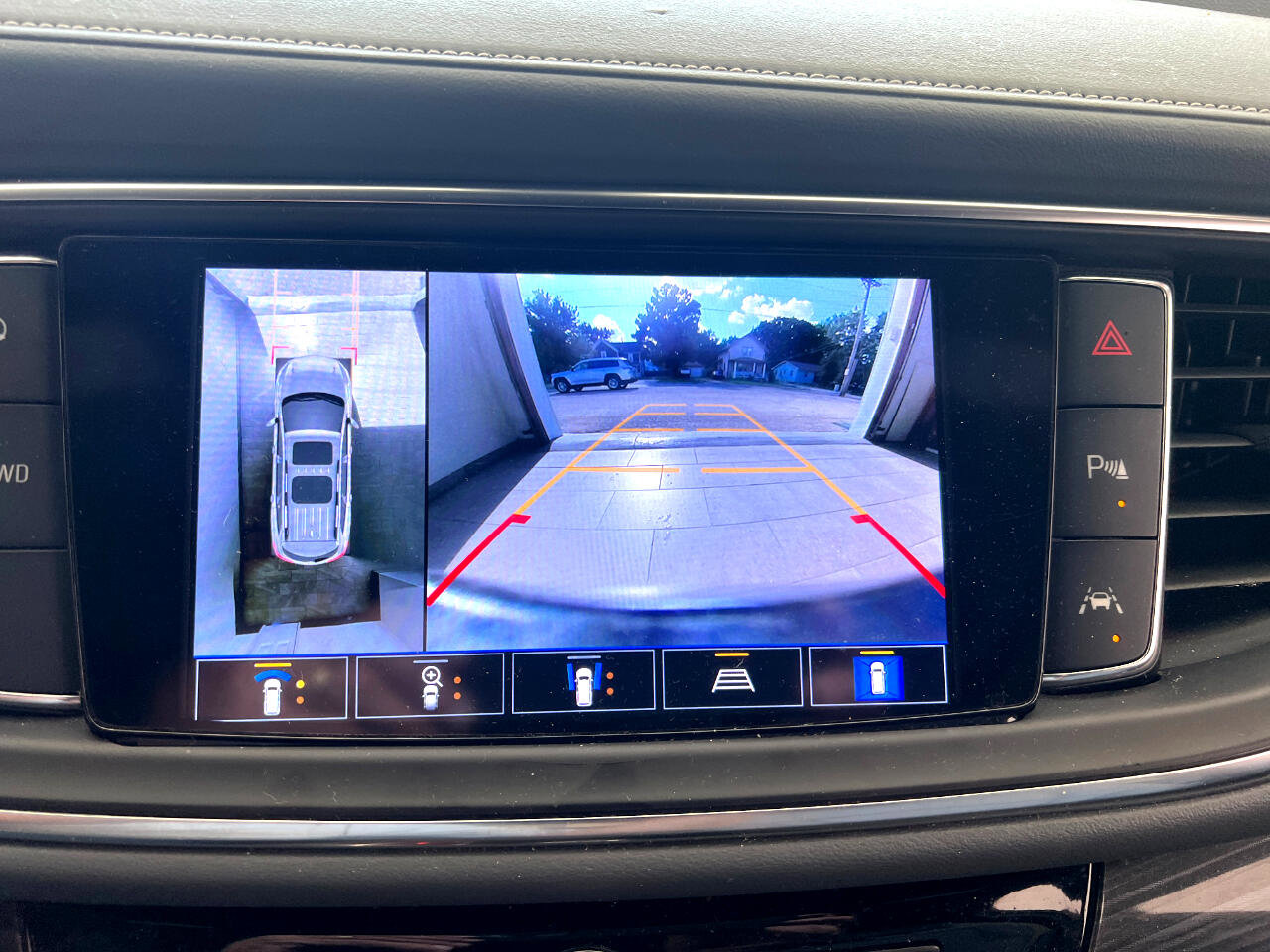 Used 2024 Buick Enclave Premium image 63
