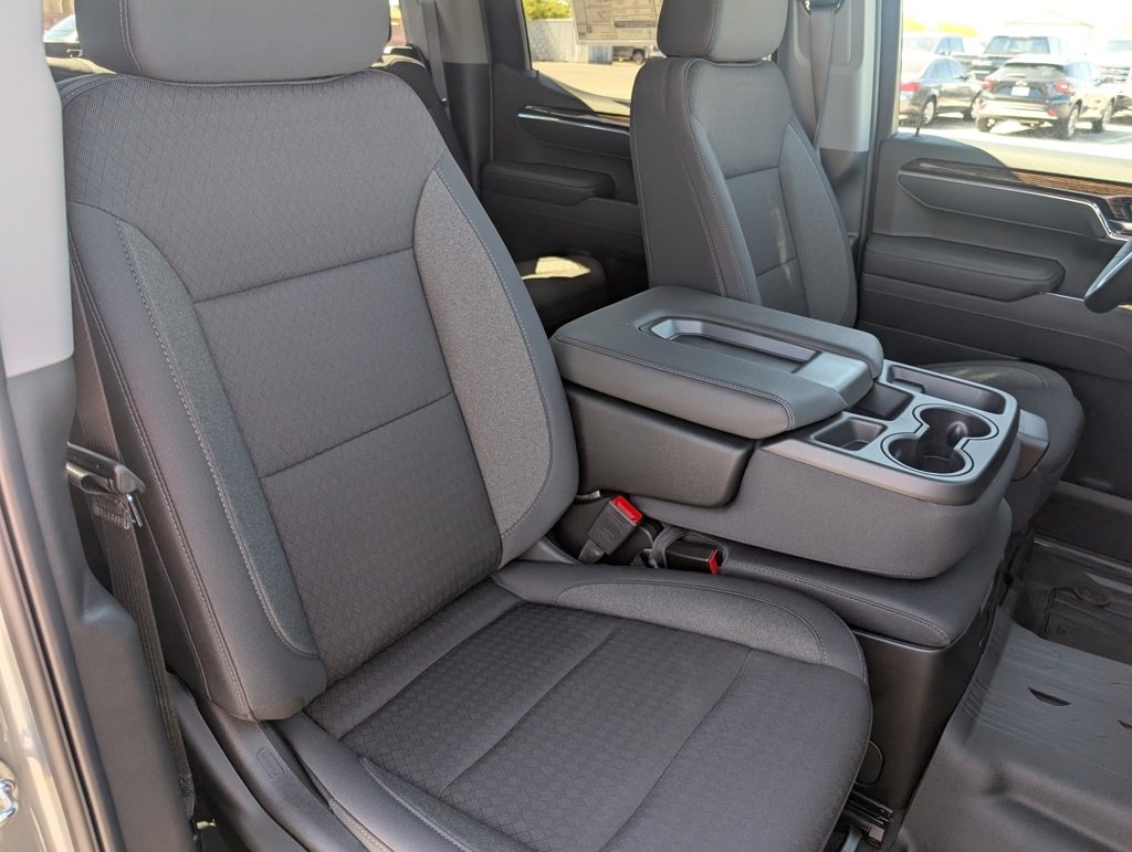New 2025 GMC Sierra 1500 Elevation image 12