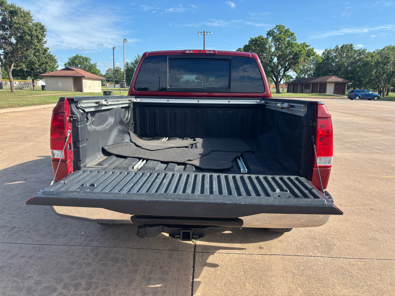 Used 2006 Nissan Titan LE w/ (T01) Tow Pkg image 27