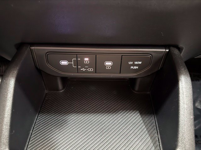 Used 2025 Kia K4 FWD image 36