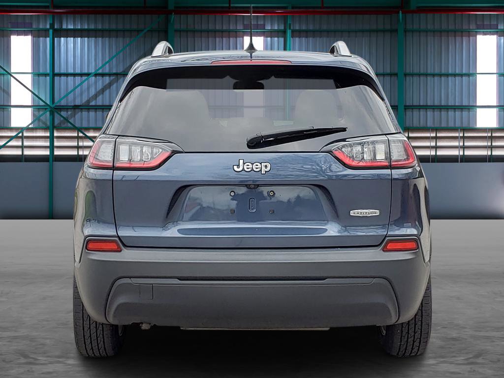 Used 2020 Jeep Cherokee Latitude w/ Cold Weather Group FWD image 4