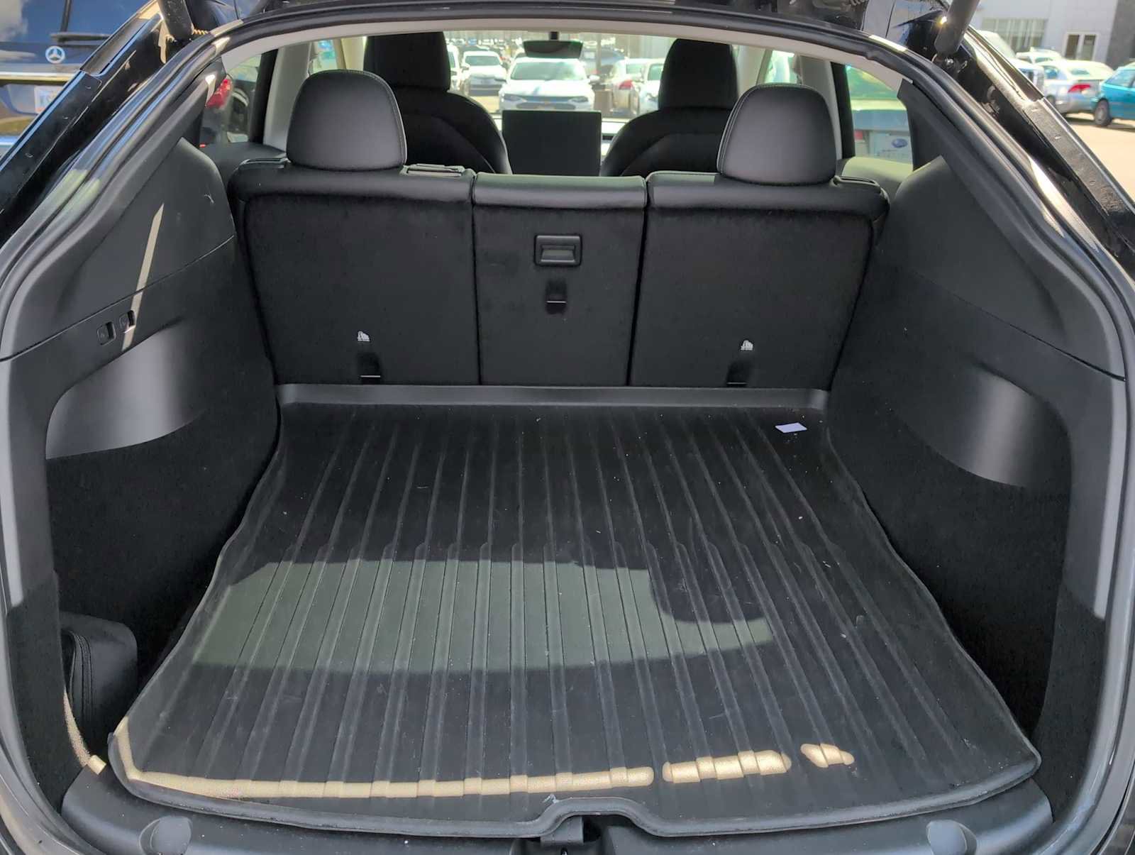 Used 2021 Tesla Model Y Long Range image 30