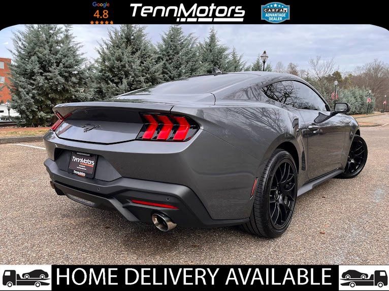 Used 2024 Ford Mustang Coupe image 4