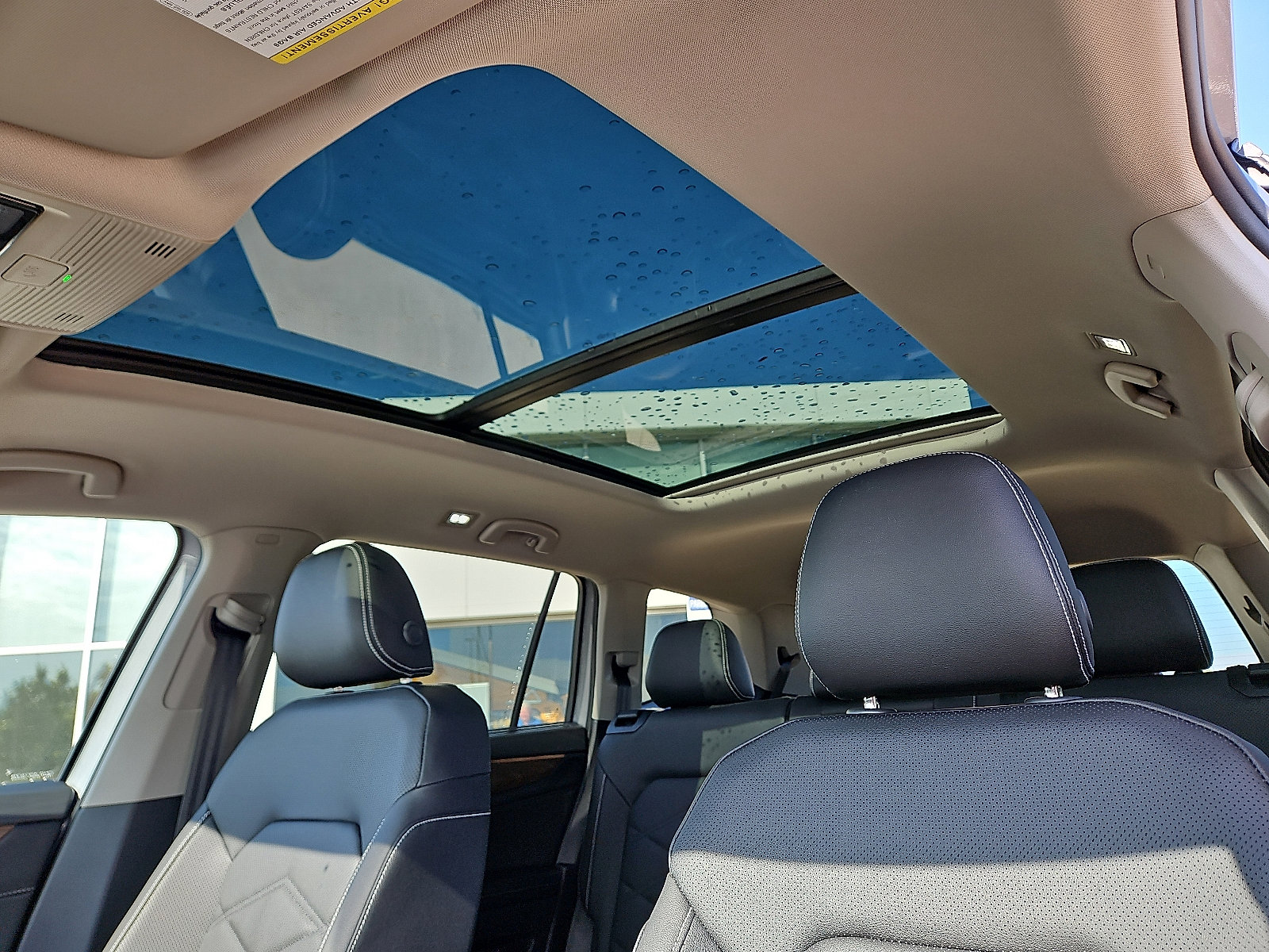 New 2026 Volkswagen Atlas SE image 14