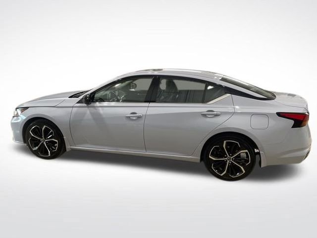 Certified 2024 Nissan Altima 2.5 SR w/ SR Premium Package image 2