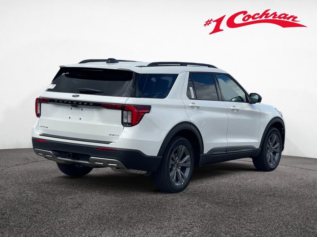 New 2026 Ford Explorer Active image 5