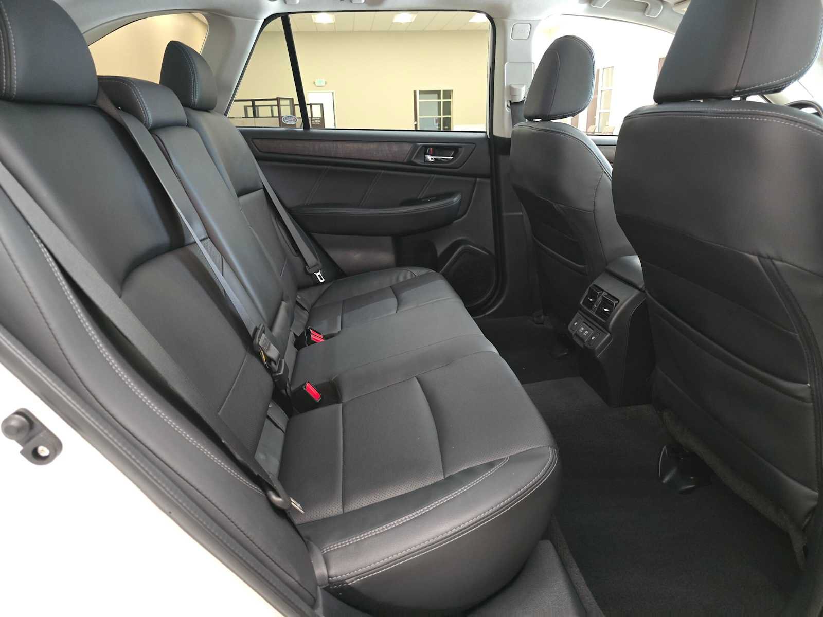 Used 2019 Subaru Outback 3.6R Limited w/ Popular Package #2 AWD/4WD image 25