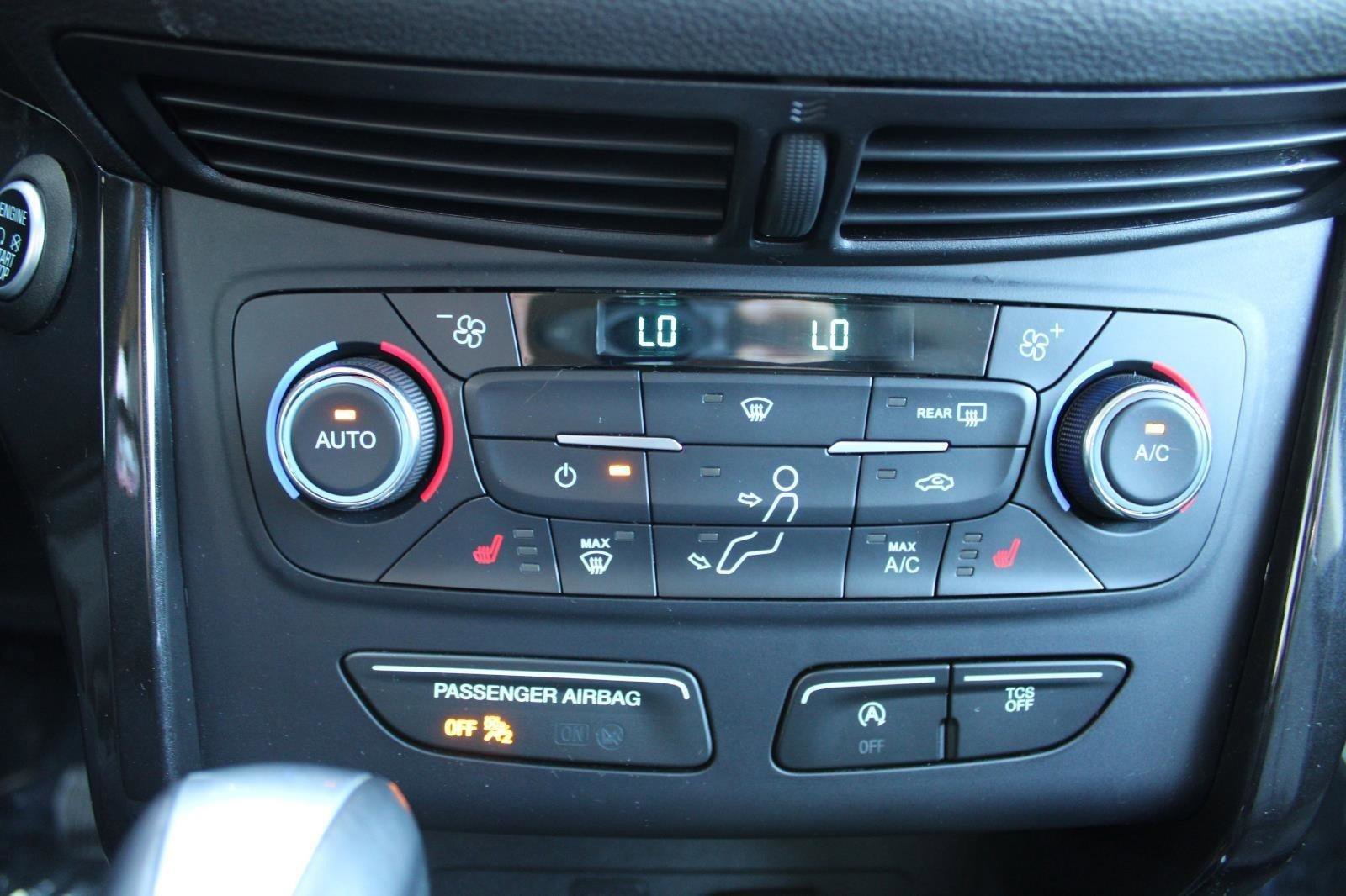 Used 2017 Ford Escape Titanium image 21