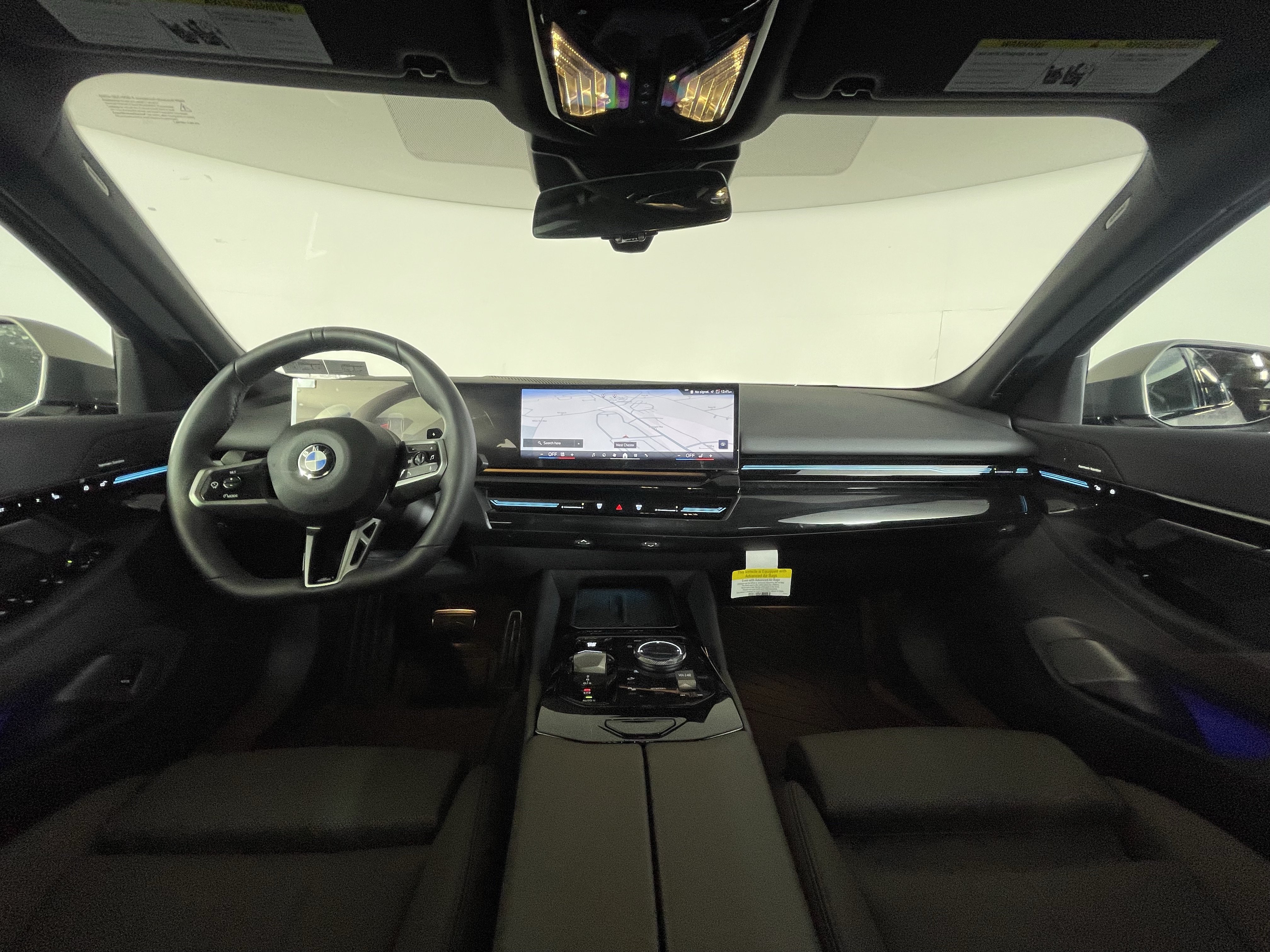 Used 2026 BMW 530i xDrive w/ M Sport Package AWD/4WD image 17