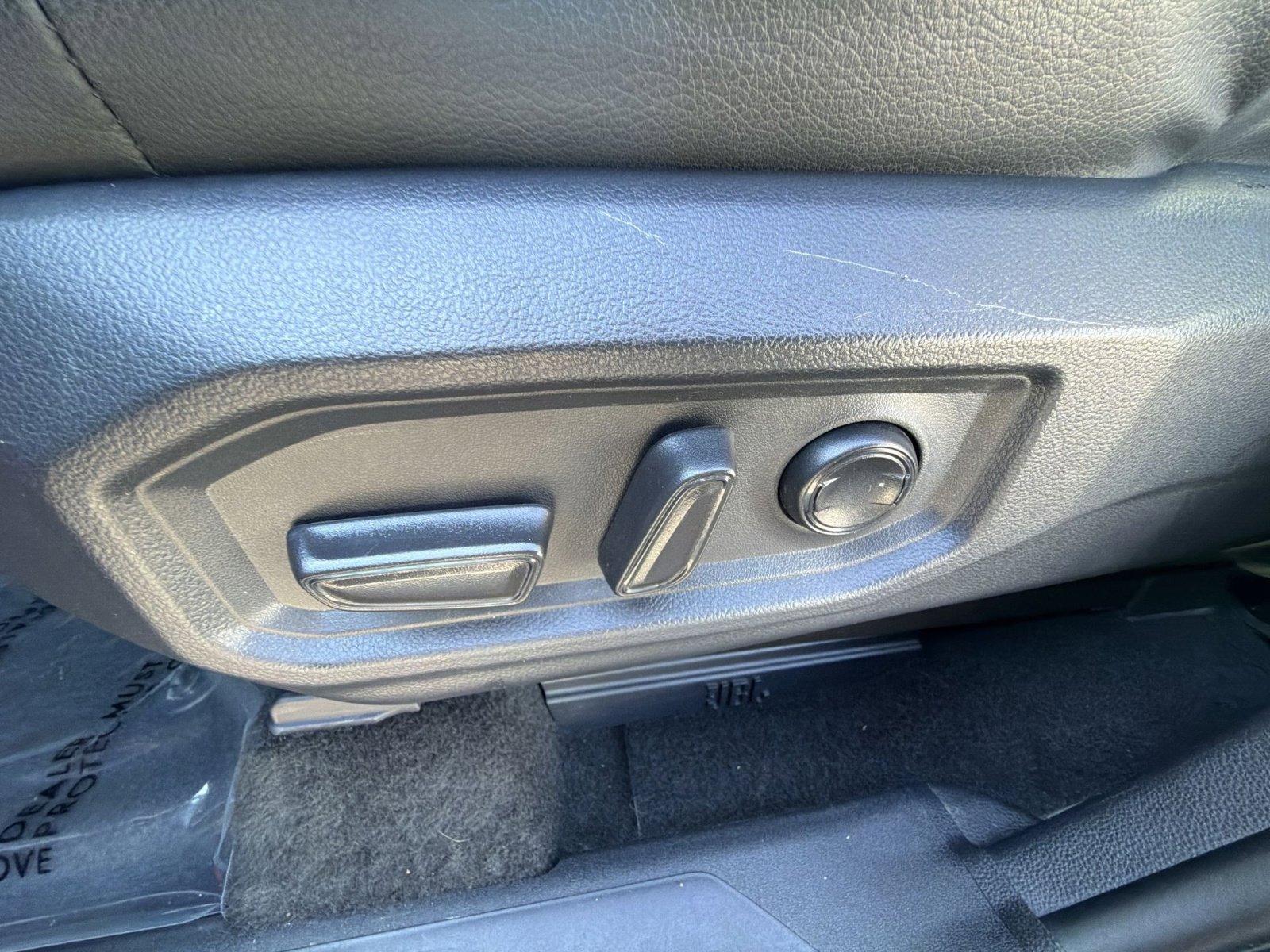 Used 2025 Toyota Tundra Limited image 14