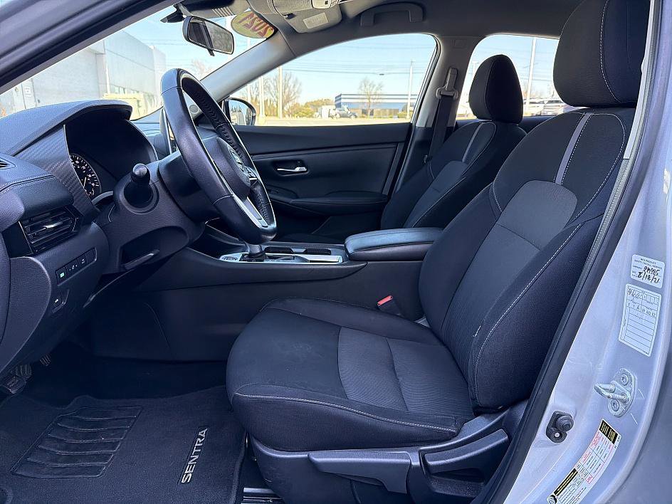 Used 2021 Nissan Sentra SV image 11
