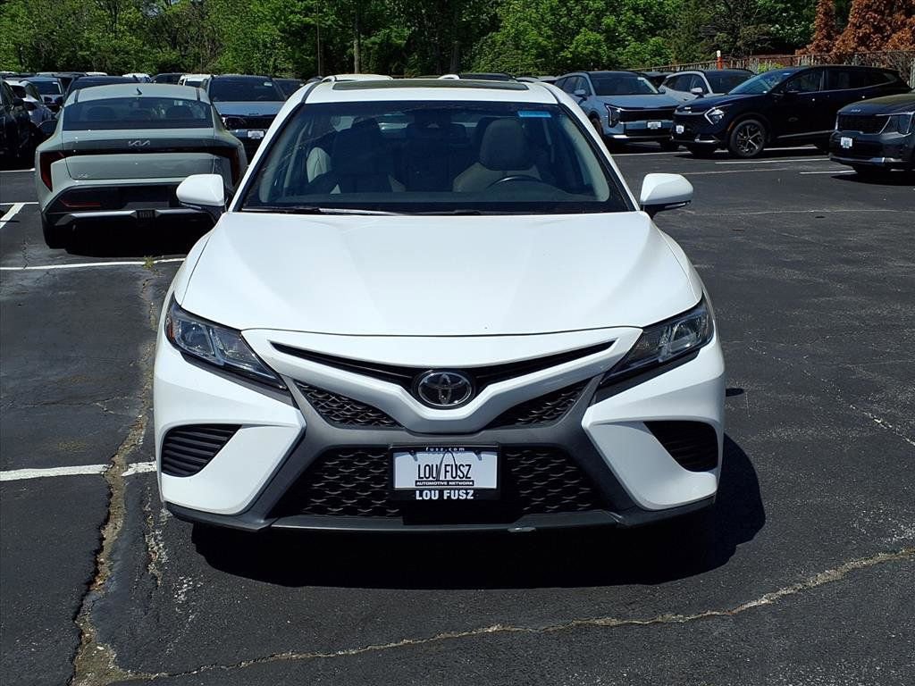 Used 2019 Toyota Camry SE w/ Convenience Package FWD image 31