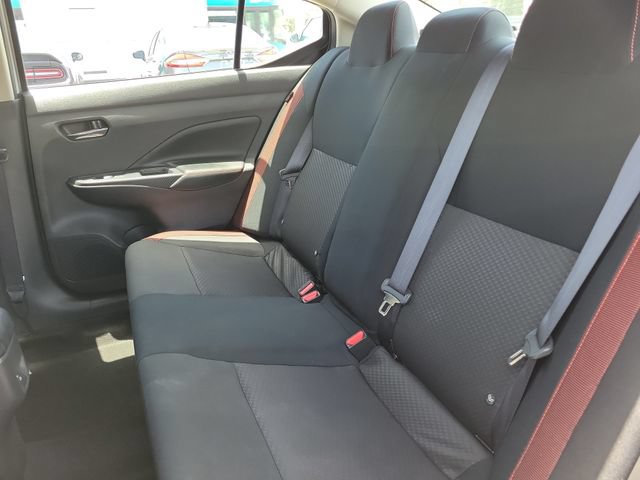 Used 2024 Nissan Versa SR FWD image 16