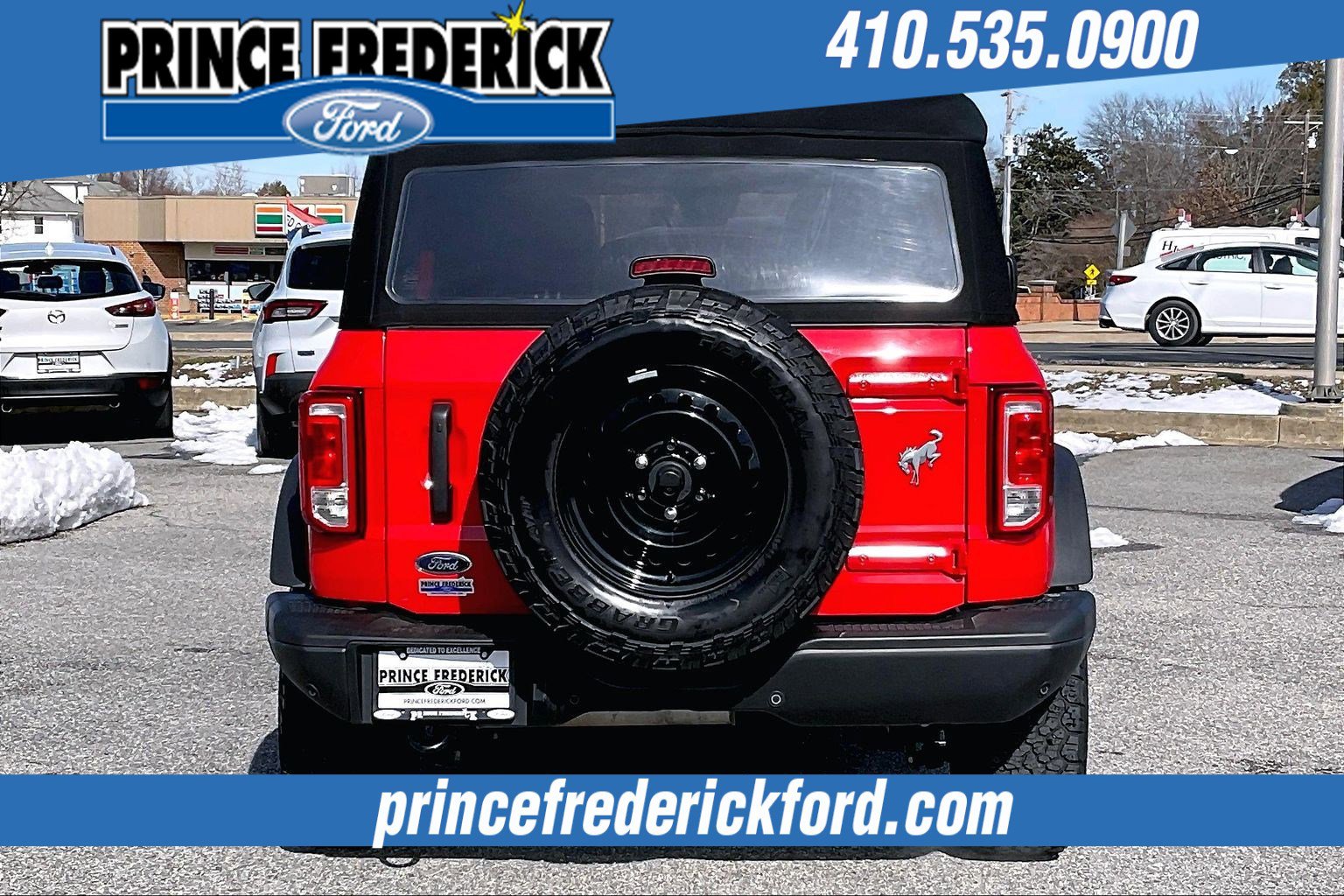 Used 2022 Ford Bronco Black Diamond image 4