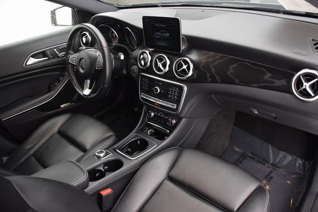 Used 2018 Mercedes-Benz GLA 250 4MATIC image 14